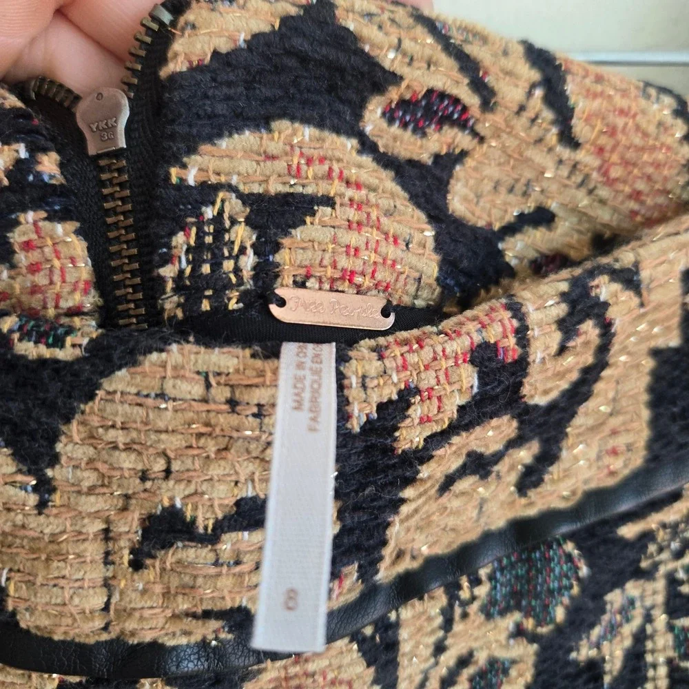 Free People‎ 8 Mini Skirt Women Gold Black Tapestry Damask Wrap Front Excellent